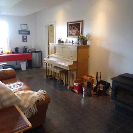 The Fiddle And The Sea Bed And Breakfast Port Hood 외부 사진